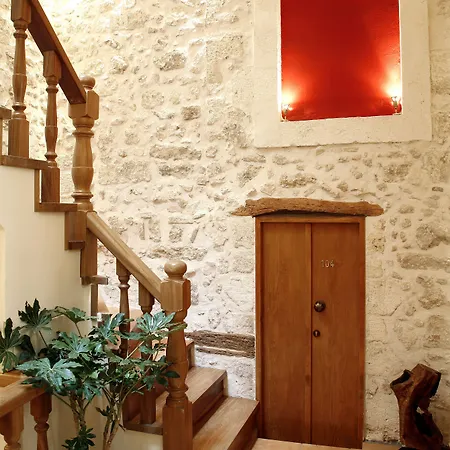 狮子座酒店 酒店