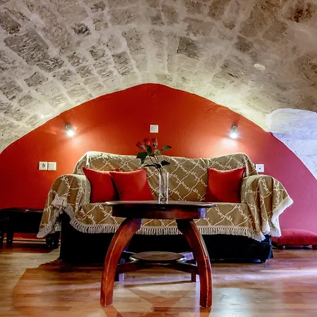 狮子座酒店 酒店 罗希姆诺