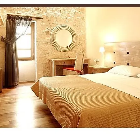 Leo Ξενοδοχείο