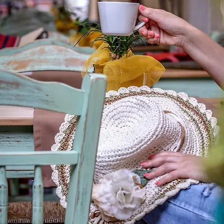 Ξενοδοχείο Leo