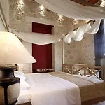 Leo Hotel 3*