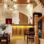 Leo Hotel