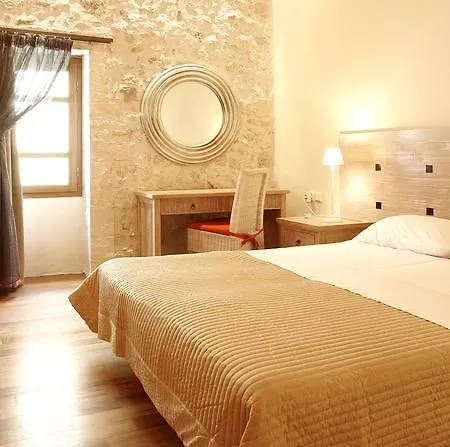 Leo Hotel 3*