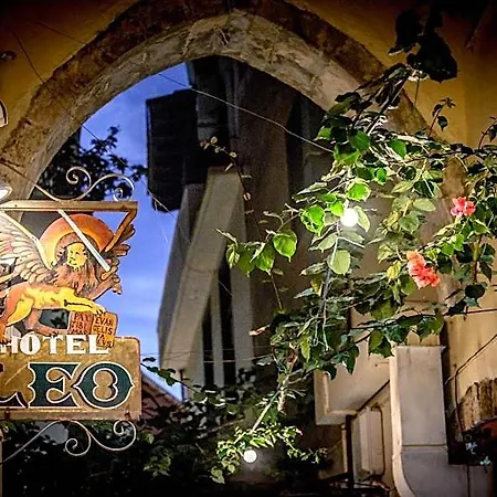 Leo Hotel 3*
