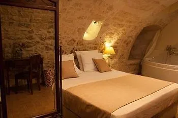 Leo Hotel 3*