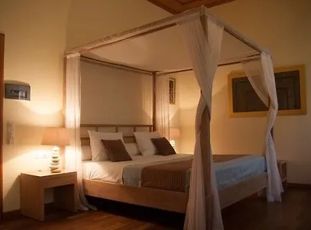 Leo Hotel 3*